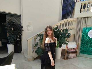 Erotinis vaizdo pokalbis -KittyDoll-Meow-