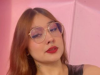 Erotinis vaizdo pokalbis RominaBacker