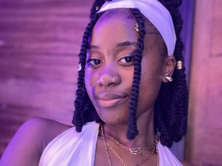 Erotinis vaizdo pokalbis Rominah90