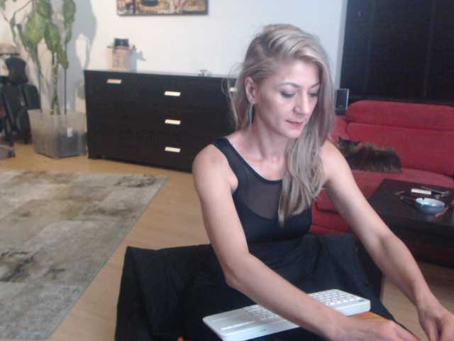 Transliacijos ekrano nuotraukos RompingGodess