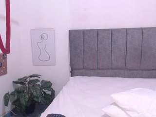 Erotinis vaizdo pokalbis RooseTaylor