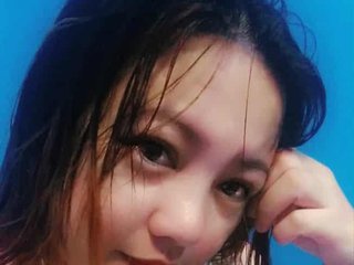 Erotinis vaizdo pokalbis RoseSLUTsquirt