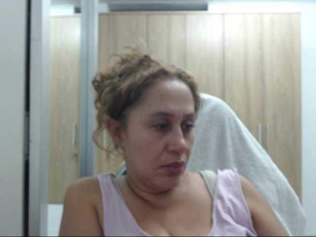 Transliacijos ekrano nuotraukos RoxanaMilf