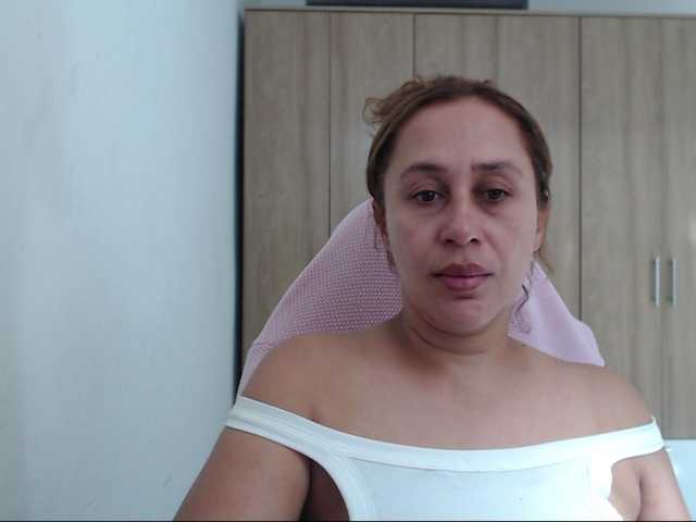 Transliacijos ekrano nuotraukos RoxanaMilf