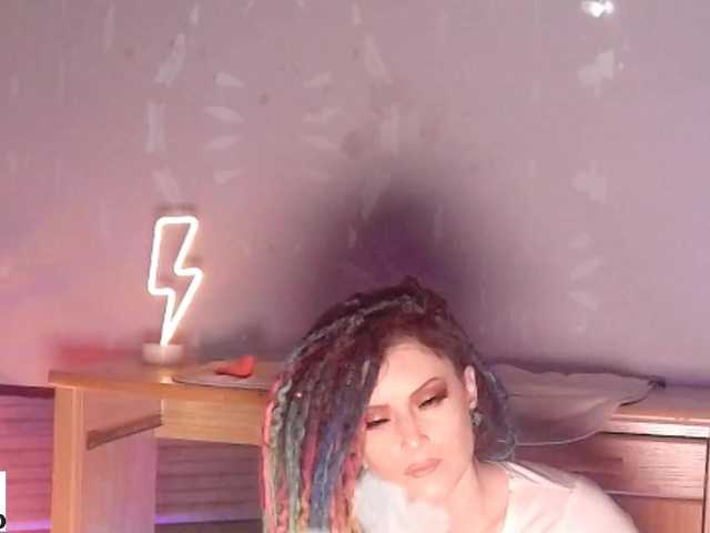 Transliacijos ekrano nuotraukos RoxieLovesick