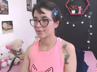 Nuotraukos roxxanecute LOVENSE/ON #smalltits #smoke #squirt #anal #asian #latina #lovense #daddysgirl #18 #teen #daddy #ohmibod #cute #bigass #young