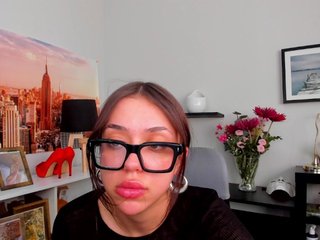 Erotinis vaizdo pokalbis RoxyBullet