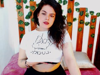 Nuotraukos RussCurley Kinky Monday♥ Torture me with vibrations! #daddysgirl #cum #teen #natural #cute #c2c #pvt #curvy #lovense #latina #lush #domi #anal #bigboobs #oil #toys #ohmibod