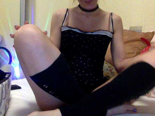Nuotraukos SolaLola Hello) Tip me 77 token and a show you tits) 777 token and I dance strip ). 35 sock my dick Privat 100 and play with me and my toys