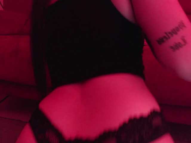Transliacijos ekrano nuotraukos SabrinaBennet