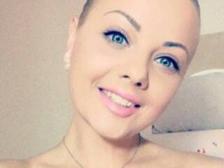 Erotinis vaizdo pokalbis SaharokJewell