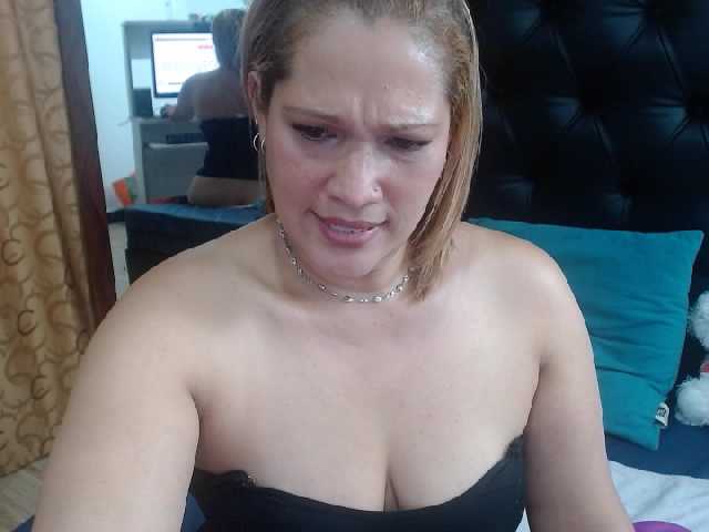 Nuotraukos SalmaLuna My goal today 1000 tokens will play with you very hot