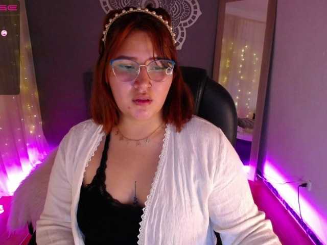 Transliacijos ekrano nuotraukos Samanta-smith