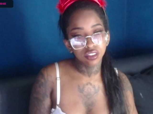 Transliacijos ekrano nuotraukos samantaafox