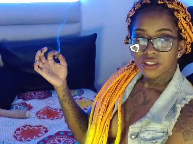 Transliacijos ekrano nuotraukos samantaafox