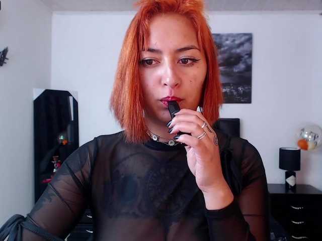 Nuotraukos samantha99 hi guys welcome to my room,come play with me #cumtogether