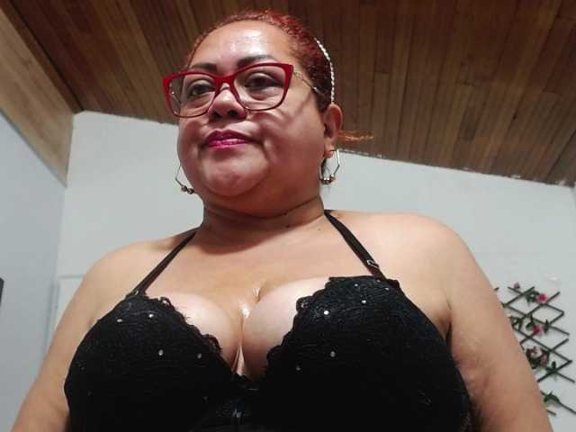 Nuotraukos Samantta-Jone Come and play with me sexy and hot #mature #bigboobs #milf #bbw #bigass MY GOALS IS: STREPTEASE