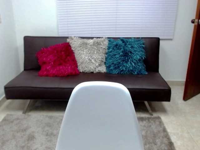 Transliacijos ekrano nuotraukos LilyJames