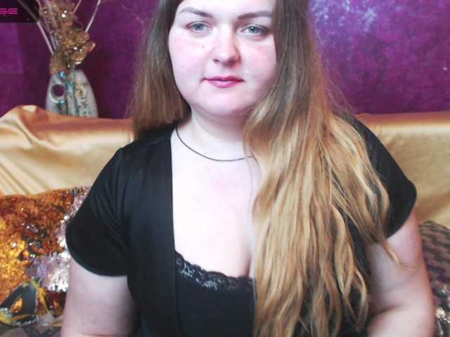 Nuotraukos Sandy-Faye Hello) im new here) Lets have fun show) Lovense my pussy
