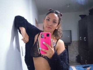 Erotinis vaizdo pokalbis Saori-hanagami