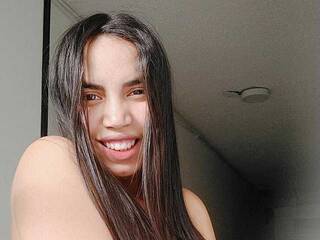 Erotinis vaizdo pokalbis SapphiraBron