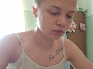 Erotinis vaizdo pokalbis Sara-0
