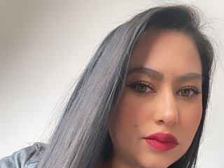 Erotinis vaizdo pokalbis Sara-Kiss