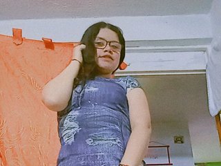 Erotinis vaizdo pokalbis SaraaTompson