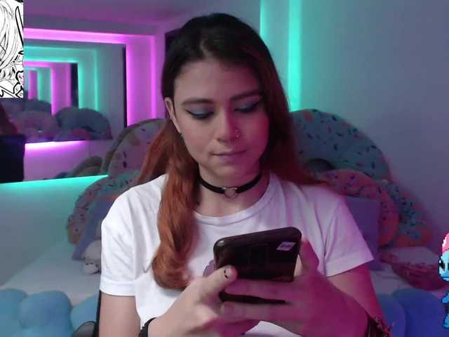 Transliacijos ekrano nuotraukos SaraClover