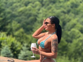 Erotinis vaizdo pokalbis SarahAdams