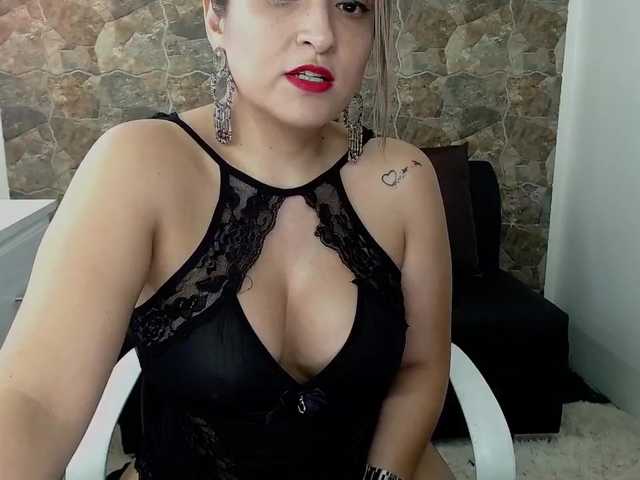 Nuotraukos Sarahmichaels Hello guys, welcome || any flash 30 tkns Show squirt at goal [none] - countdown [none] already raised [none] remaining to start the show