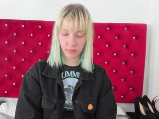 Erotinis vaizdo pokalbis SarahOrgasm
