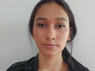 Erotinis vaizdo pokalbis saralione