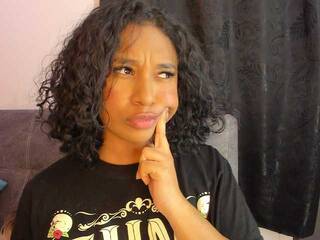 Erotinis vaizdo pokalbis sarasophie