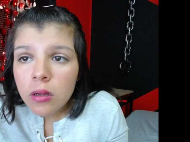 Transliacijos ekrano nuotraukos PalomaMami