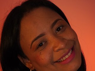 Erotinis vaizdo pokalbis SARAY9