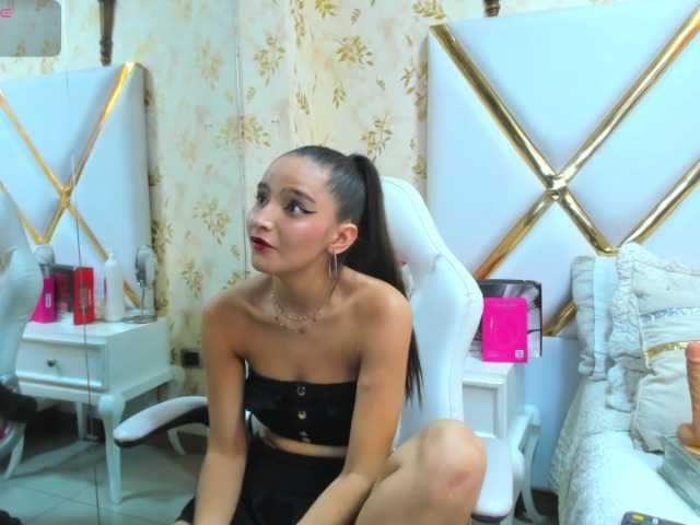 Transliacijos ekrano nuotraukos SashaaFerrer