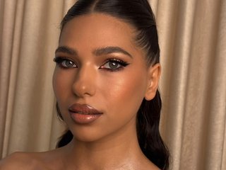 Erotinis vaizdo pokalbis Sashaluvv