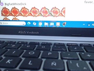 Erotinis vaizdo pokalbis SashaMacgrego