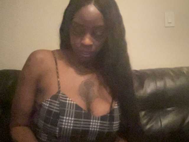 Nuotraukos SashaMalone #Big Tits #Big Ass #Ebony #Teen