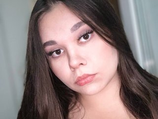 Erotinis vaizdo pokalbis SashaShowb