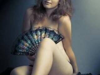 Erotinis vaizdo pokalbis satie