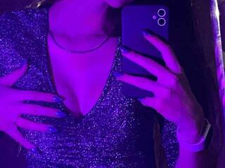 Erotinis vaizdo pokalbis sav-savi