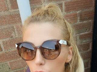 Erotinis vaizdo pokalbis SavageAss