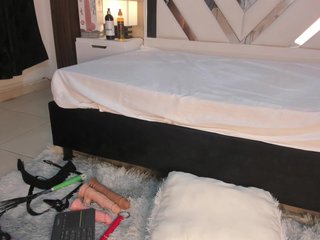 Erotinis vaizdo pokalbis Scarletthomas