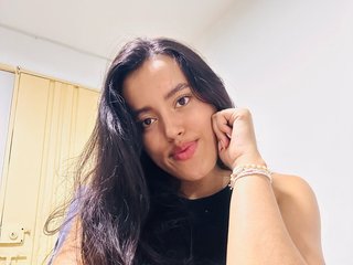 Erotinis vaizdo pokalbis SeleneAshford