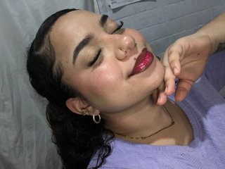 Erotinis vaizdo pokalbis SelinneRouge