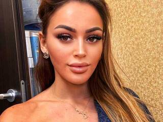 Erotinis vaizdo pokalbis Selinnoff