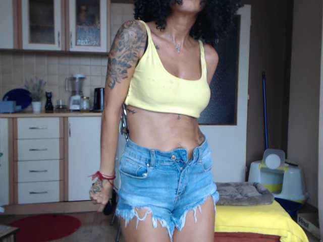 Transliacijos ekrano nuotraukos SexiBelle