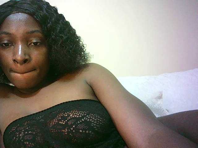 Transliacijos ekrano nuotraukos SexxyAlly